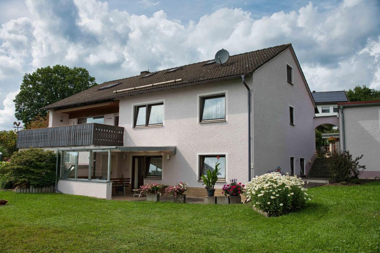 Ferienwohnung Werner Mit Terrasse Haundorf Bagian luar foto